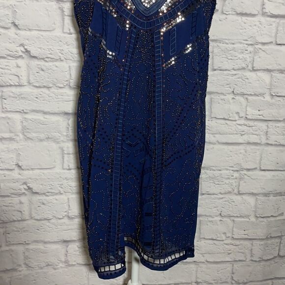 VERTY Beaded Sequins Over The Knee Dress Size Medium - Picture 4 of 9